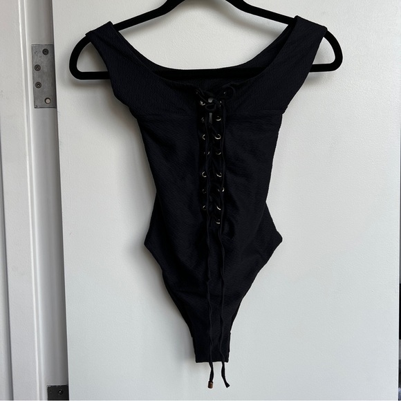 NWOT Blue Life Black One Piece Size XS - Picture 5 of 6